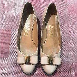 Salvatore Ferragamo Nude Pumps Heels Flats 7B